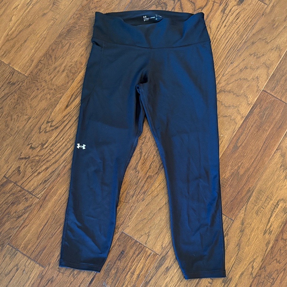 Under Armour Women’s Midnight Black Active Compression Crop Leggings, Large